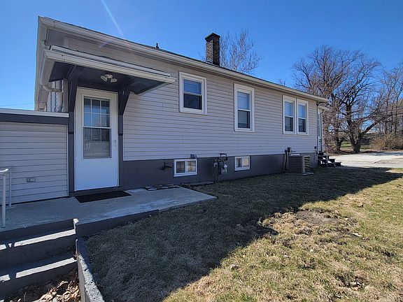 2nd image of 402 S McClun St