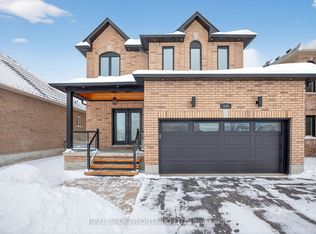 144 Sovereigns Gate, Barrie, ON L4M 0A3