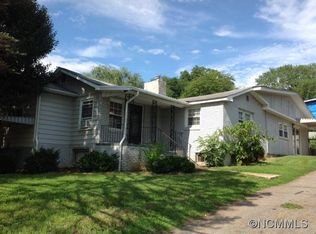 60 School Rd E, Asheville, NC 28803