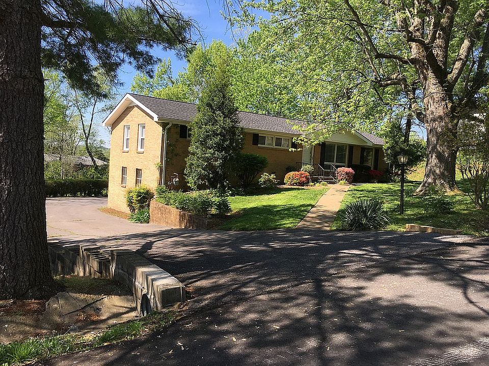 All Brick 3 bed 2 Bath