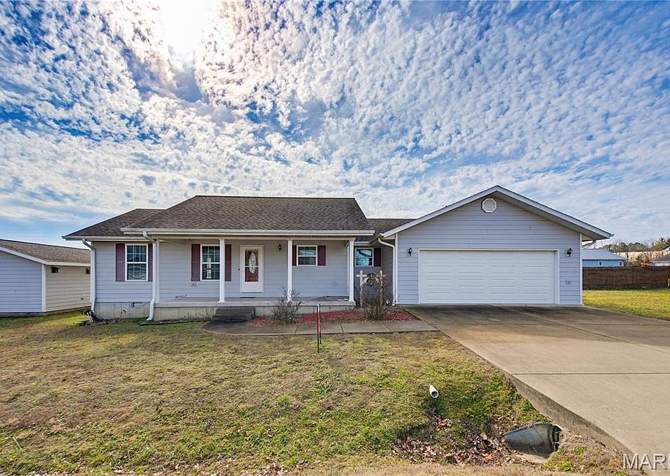 1st image of 113 Dogwood Ln