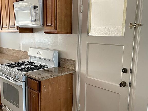 Kitchen and 2nd entrance door #2