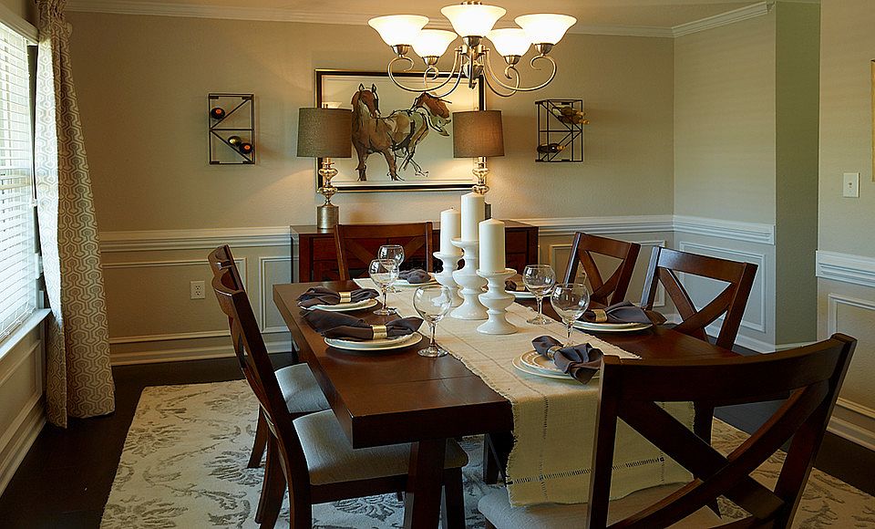 Pinehurst model home dining