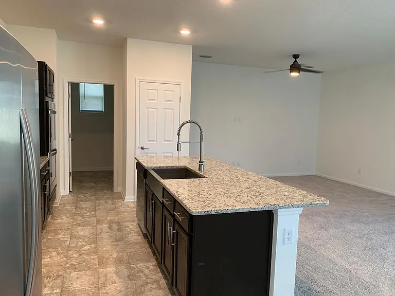 8059 Guild Way — Photo 6