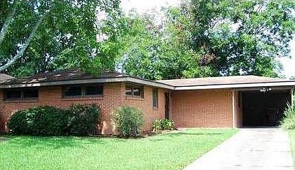 1st image of 209 Destrehan Dr