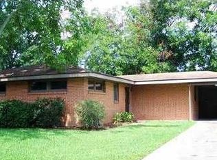 209 Destrehan Dr, Destrehan, LA 70047