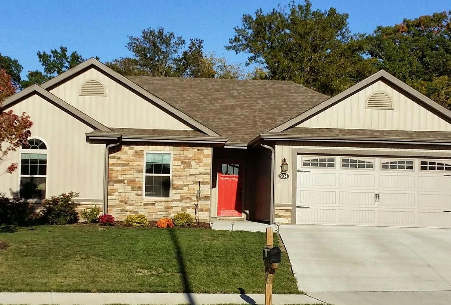 3 bed, 1542 sqft, $1,995 — Photo 1