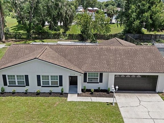 5th image of 2928 FOREST CIRCLE