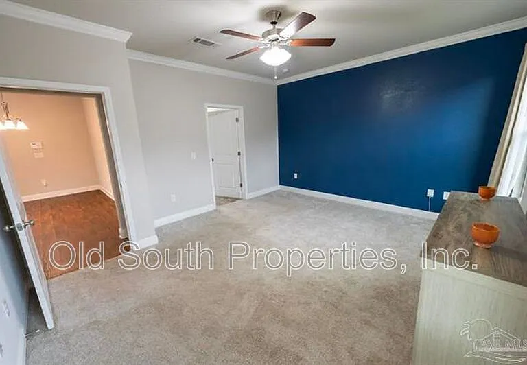 1060 Bretts Way — Photo 10