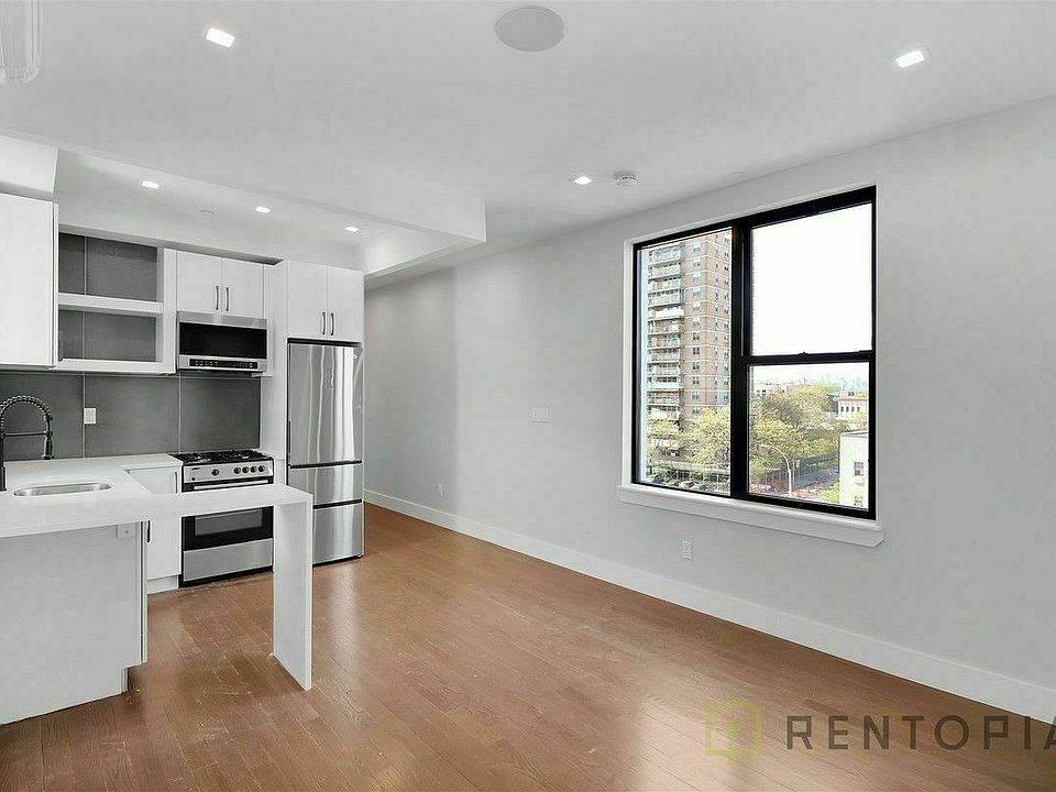1st image of 88 Manhattan Ave #304