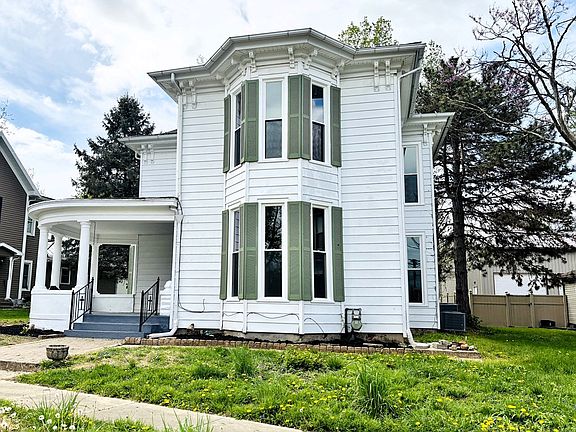 2nd image of 31 Pickaway St