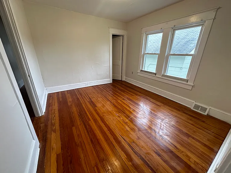 1264-66 Reynolds Ave #4 — Photo 7
