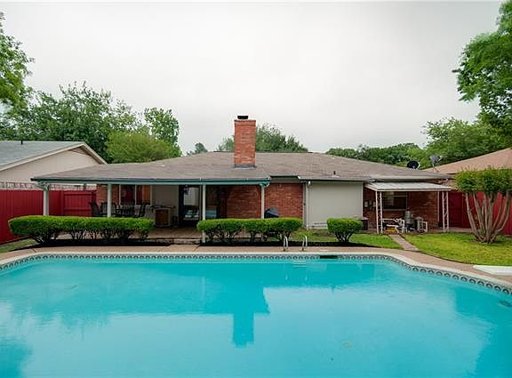 2nd image of 2616 Colleen Dr