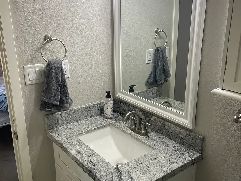 2510 S Dorsey Ln — Photo 14