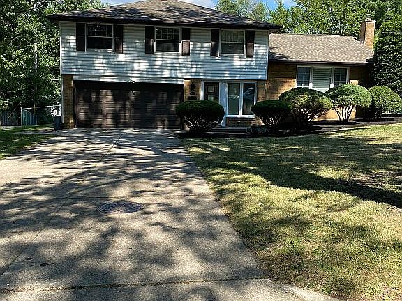 2nd image of 129 Parkwood Dr
