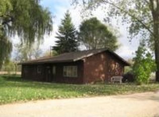 8768 E Pakes Rd, Crystal, MI 48818