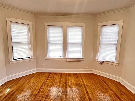 5th image of 1333 N Lorel Ave #2W