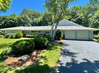 4 Birchwood Rd, Worcester, MA 01609