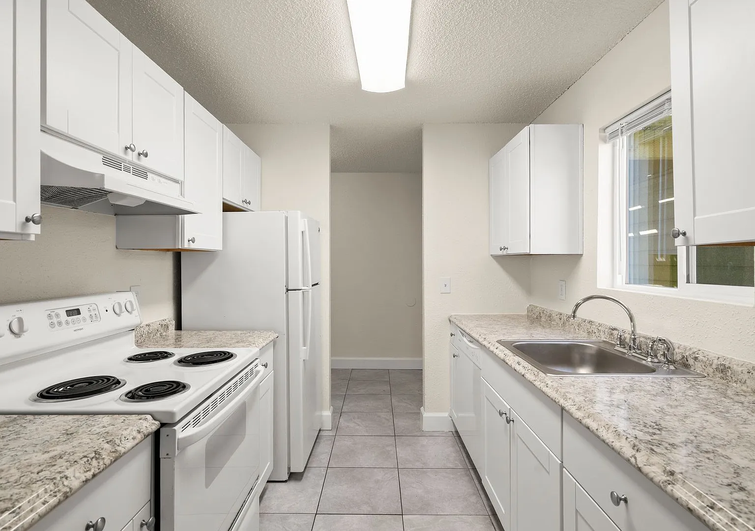 Timber Ridge Apartments — Photo 1