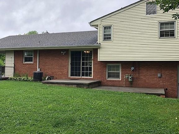 3rd image of 4607 Arcadia Dr NW