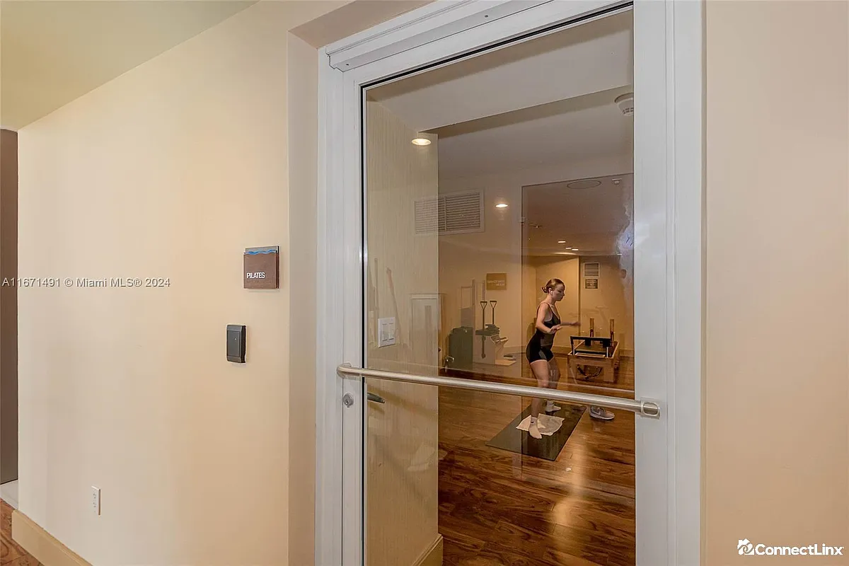 Building Photo - 50 Biscayne Blvd