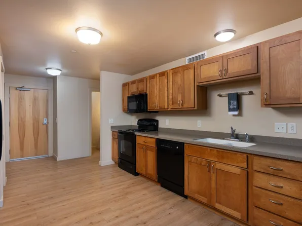 228 S Cottonwood Rd, Bozeman, MT