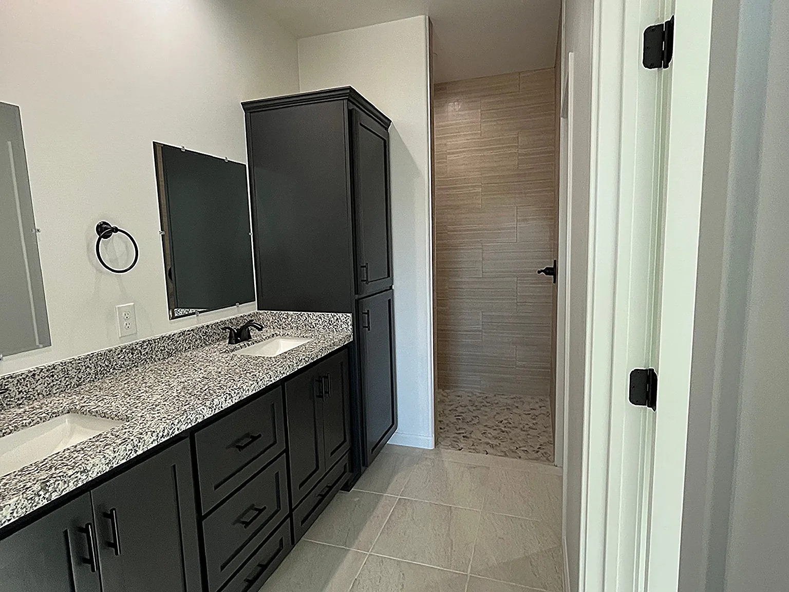 4 bed, 1620 sqft, $2,000 — Photo 2