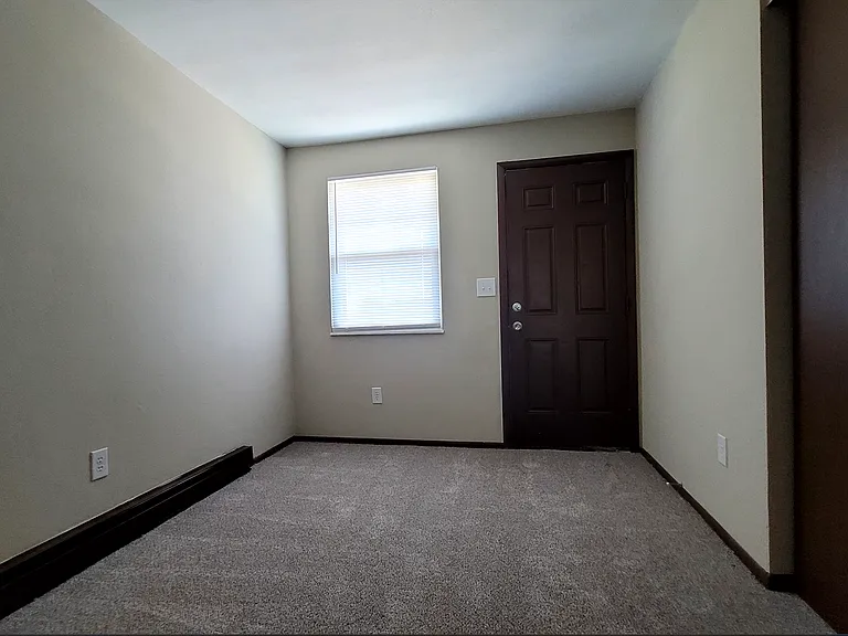1285 Sanlor Avenue — Photo 12