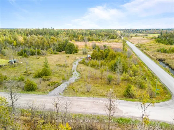 1754 Kilmaurs Side Rd, Ottawa, ON K0A 3M0