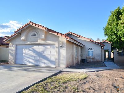 2202 Aurora Ct, El Centro, CA, 92243