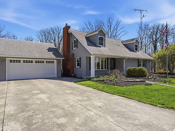 5th image of 6885 Township Road 215