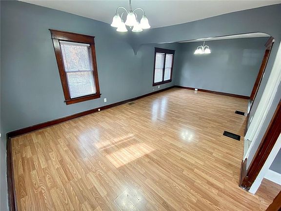 3rd image of 11424 E 17th St S
