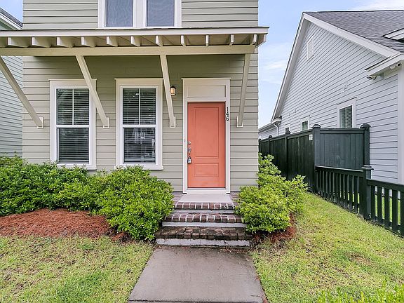 3rd image of 146 Winding Branch Dr