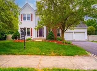 7 Sequoia Dr, Dayton, NJ