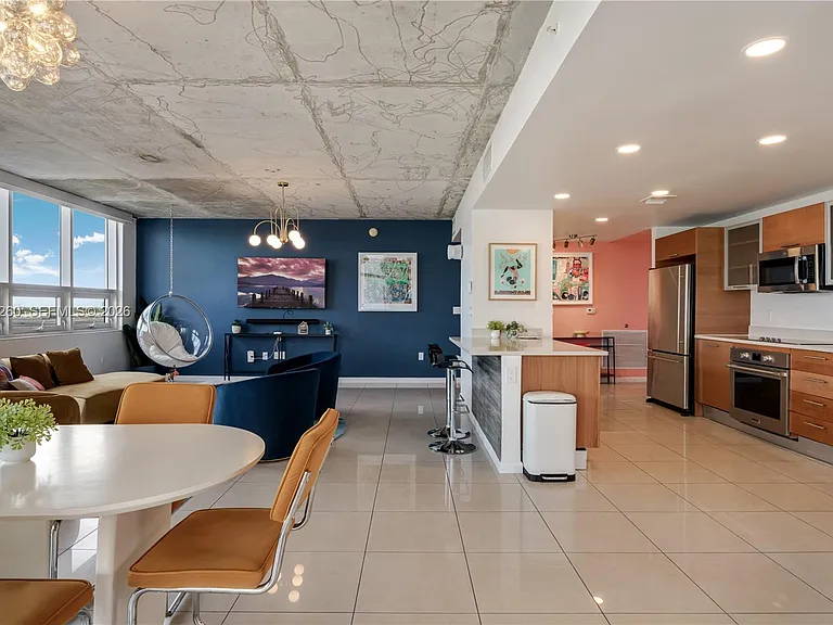 3250 NE 1st Ave #715 — Photo 5