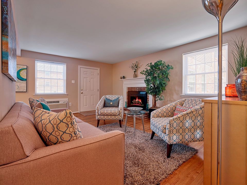 Warm and inviting Living Room