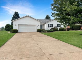 3801 Hull Rd, Huron, OH 44839