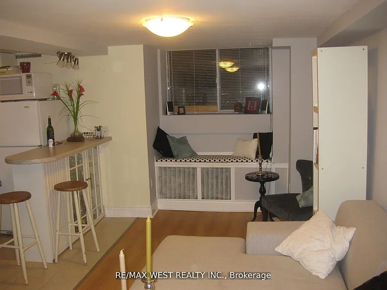 237 Vaughan Rd #BASEMENT — Photo 7