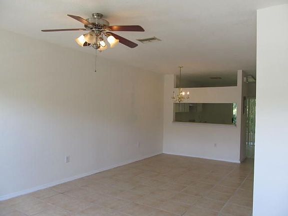 3rd image of 1310 Standridge Dr