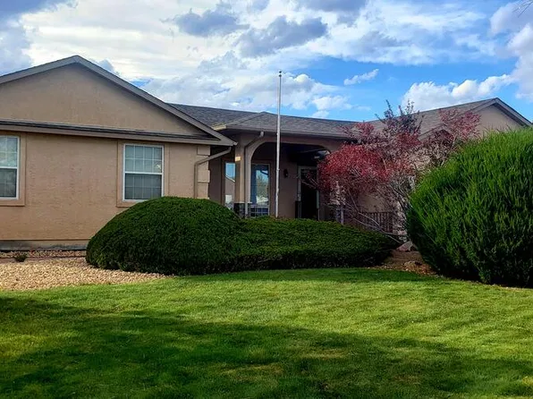 319 S Montecito Dr, Pueblo West, CO 81007