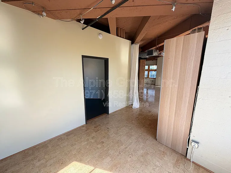 1420 NW Lovejoy St #414 — Photo 15