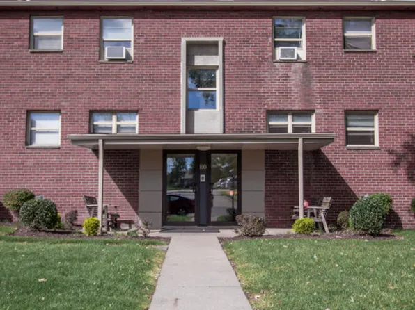 40 Clover Dr APT 2, Pittsburgh, PA 15236
