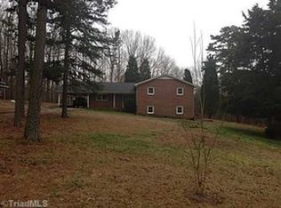 3125 Loblolly Dr, Sophia, NC 27350