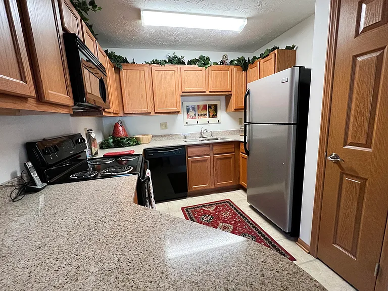Walton Ridge Apartments — Photo 13