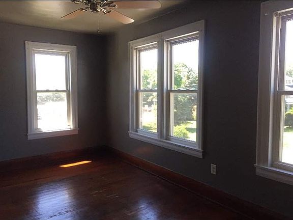 2nd floor living room