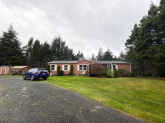 3rd image of 8409 NW Kinglet St