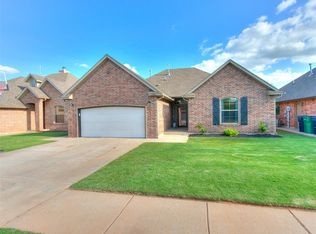 12120 SW 17th St, Yukon, OK 73099
