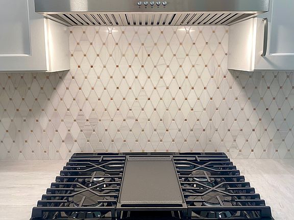 New gas range