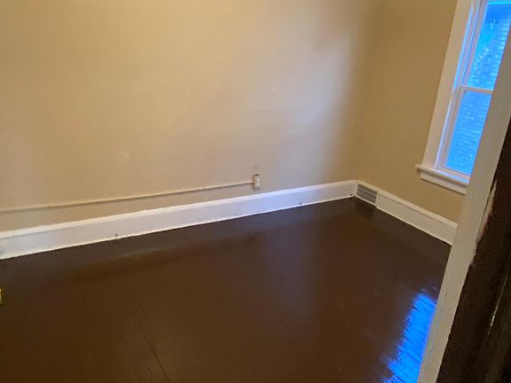3rd image of 3582 E 154th St #3584