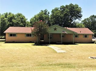 279 Southwood Dr, Lancaster, TX 75146